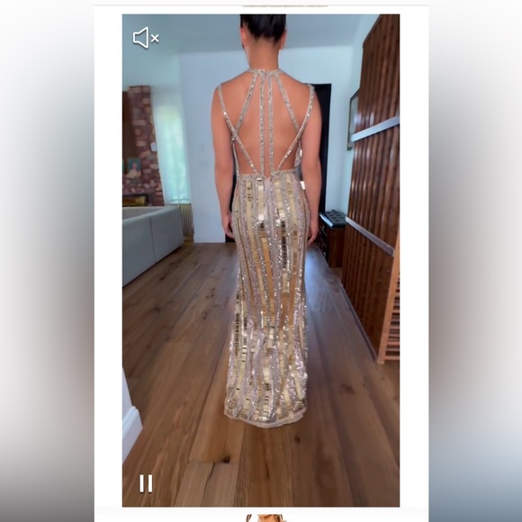 NWT Mac Duggal Nude Halter Neck Embellished Detailed Back Metallic Gown 93981 - Picture 7 of 8